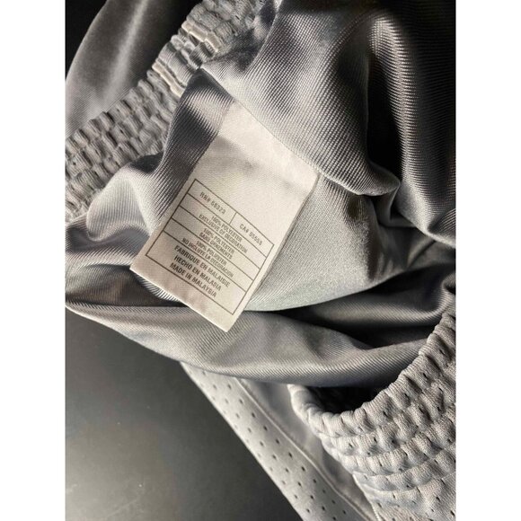 Vintage Nike Gray Mesh Shiny Logo Mens XL Basketball Shorts Gray Tag Y2K - Picture 7 of 10